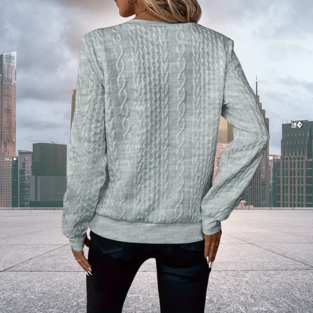 Cecilia | Chic Knit Pullover