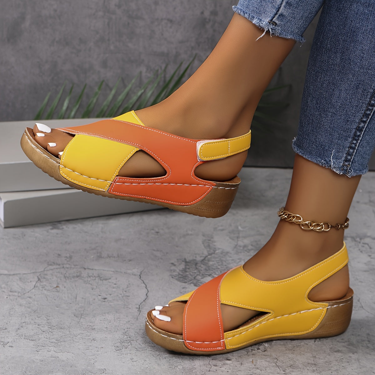 Lila | Chic and Comfortable Ultra-Flat Orthopedic Sandal