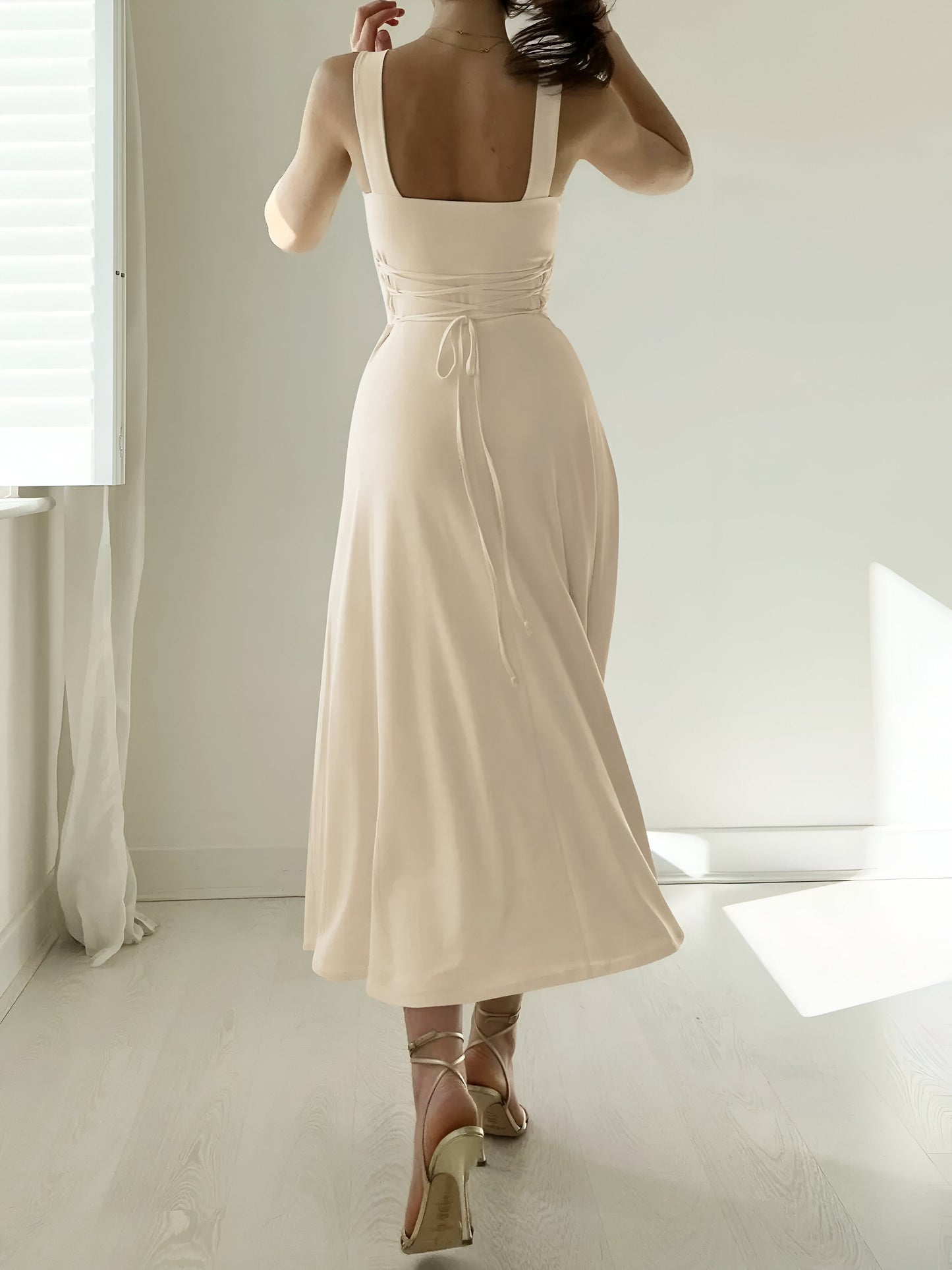 Tamsin | Chic Midi Dress