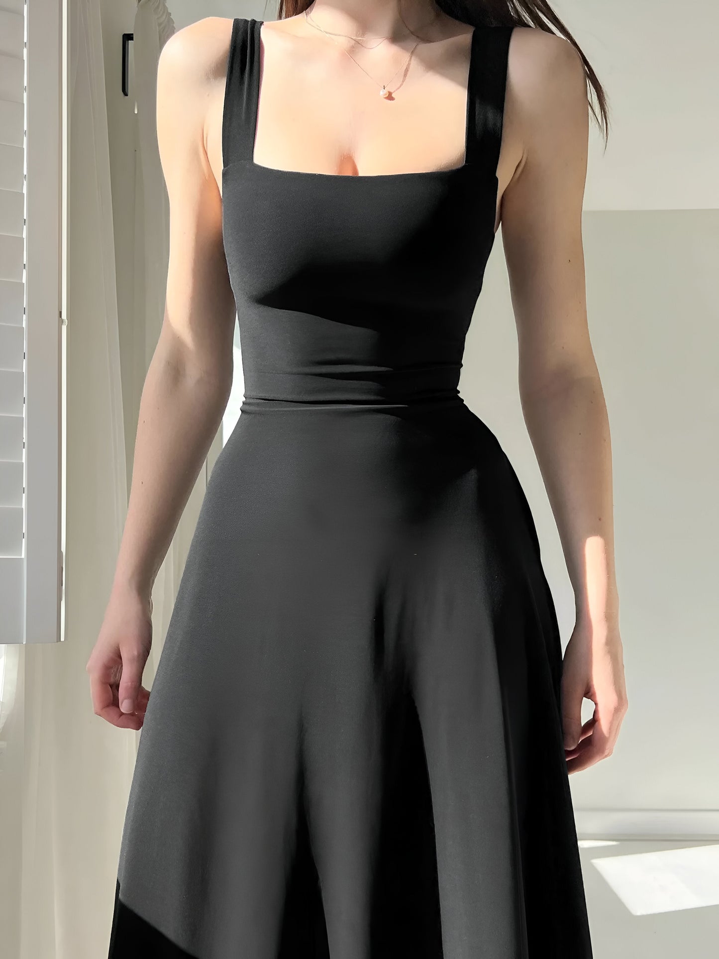 Tamsin | Chic Midi Dress