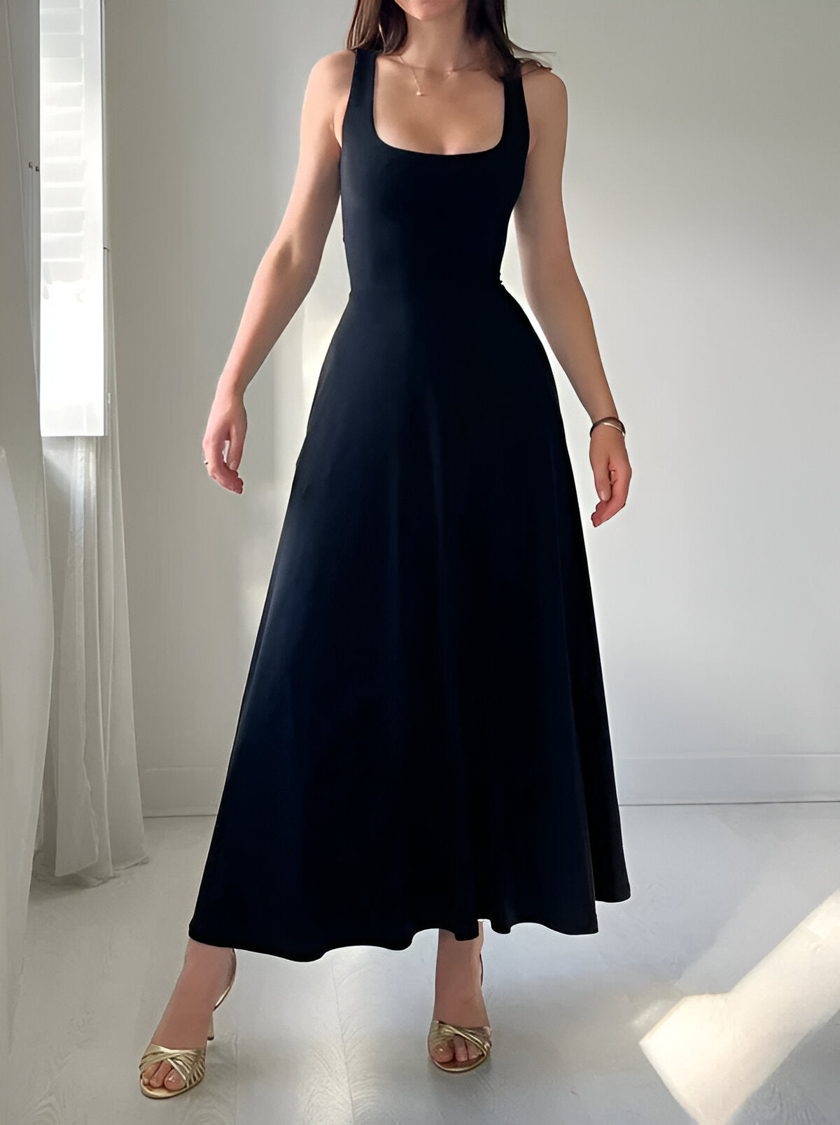 Tamsin | Chic Midi Dress