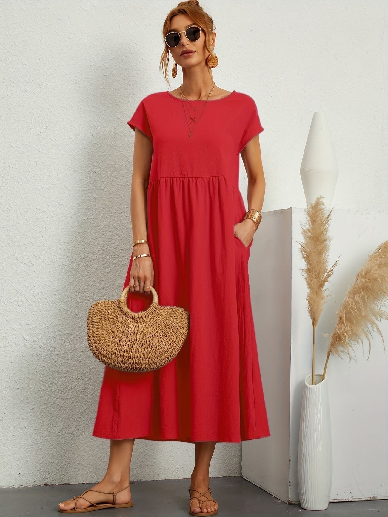 Sienna | Elegant Round Neck Dress