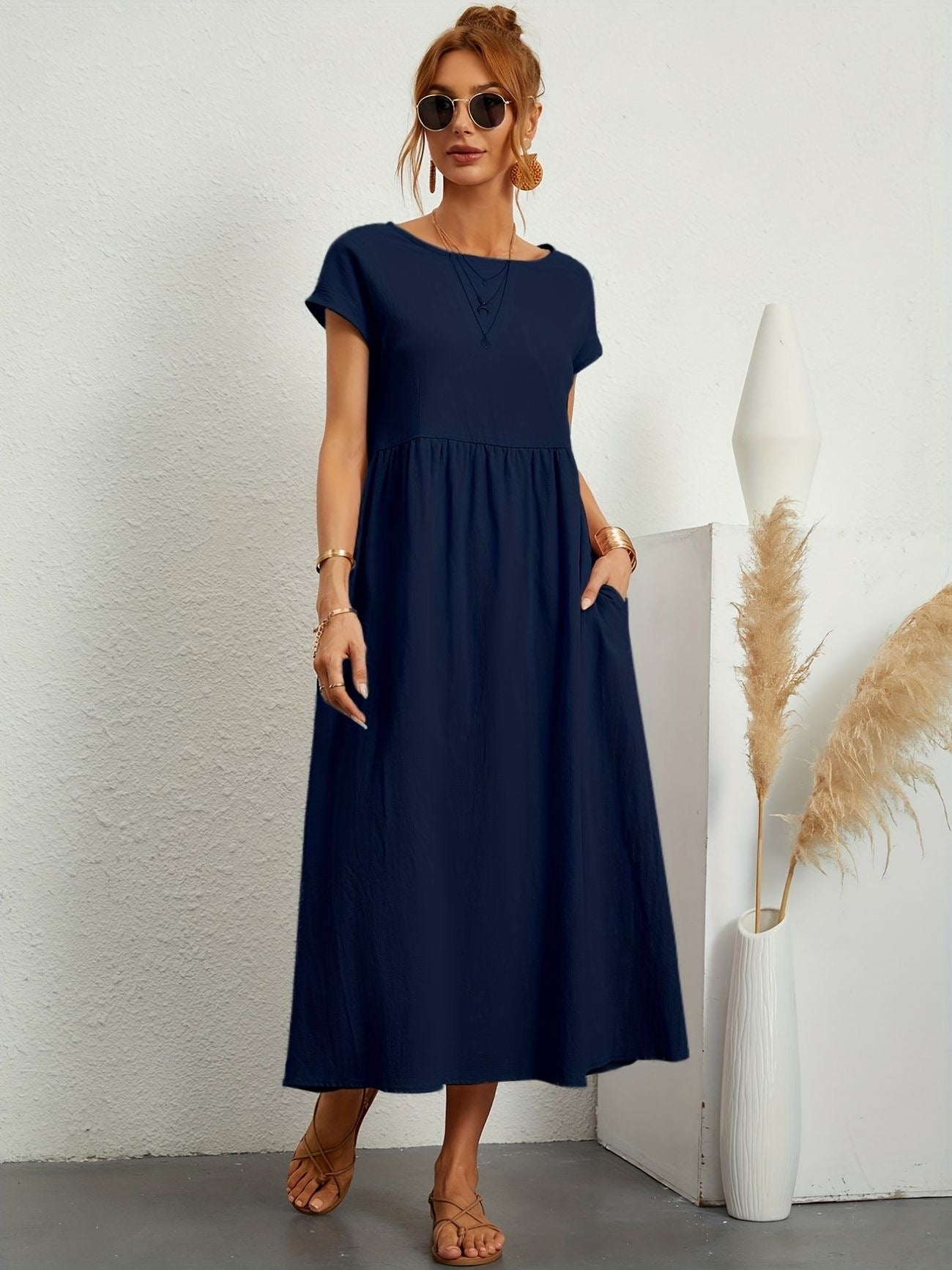 Sienna | Elegant Round Neck Dress