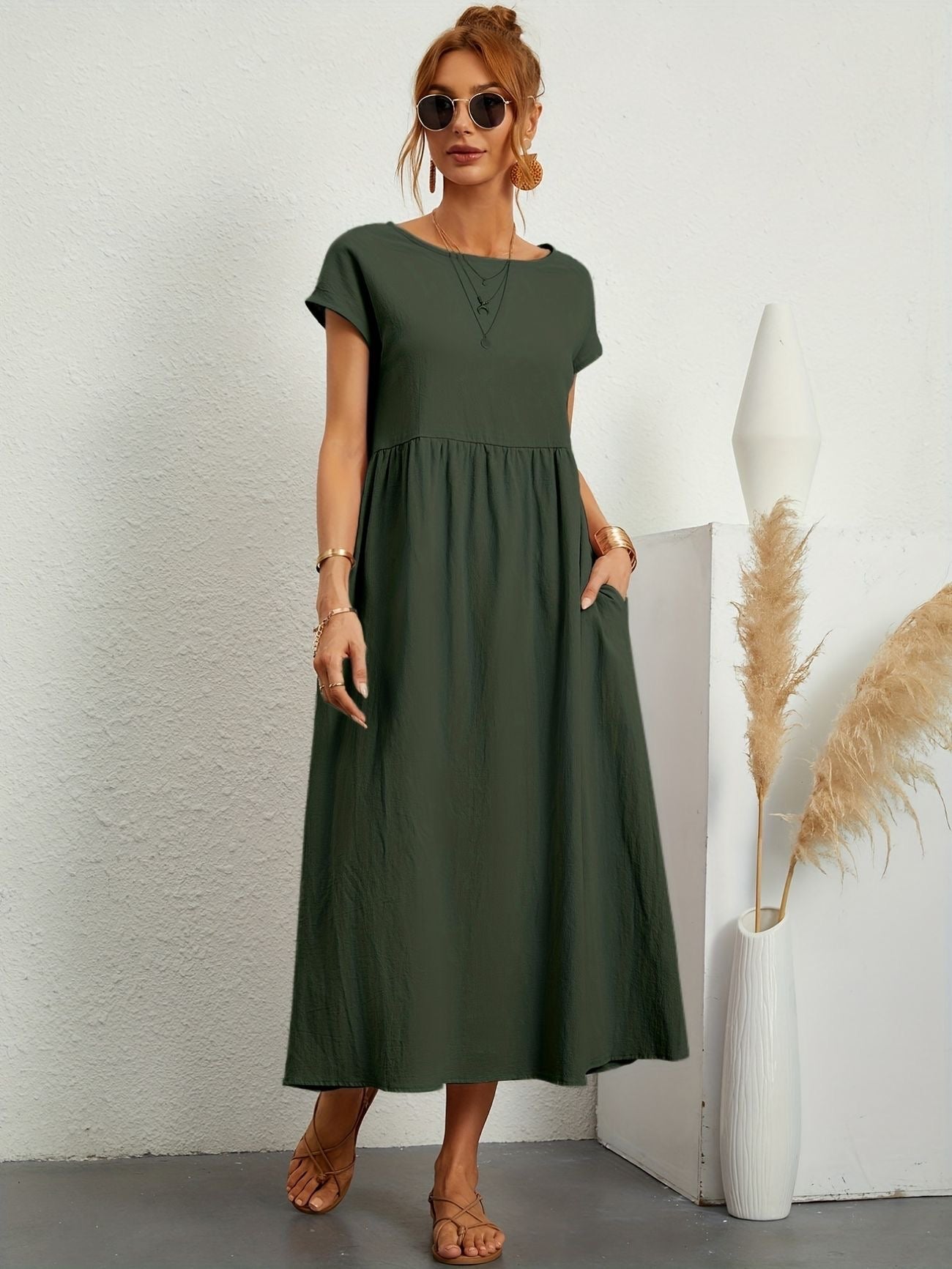 Sienna | Elegant Round Neck Dress