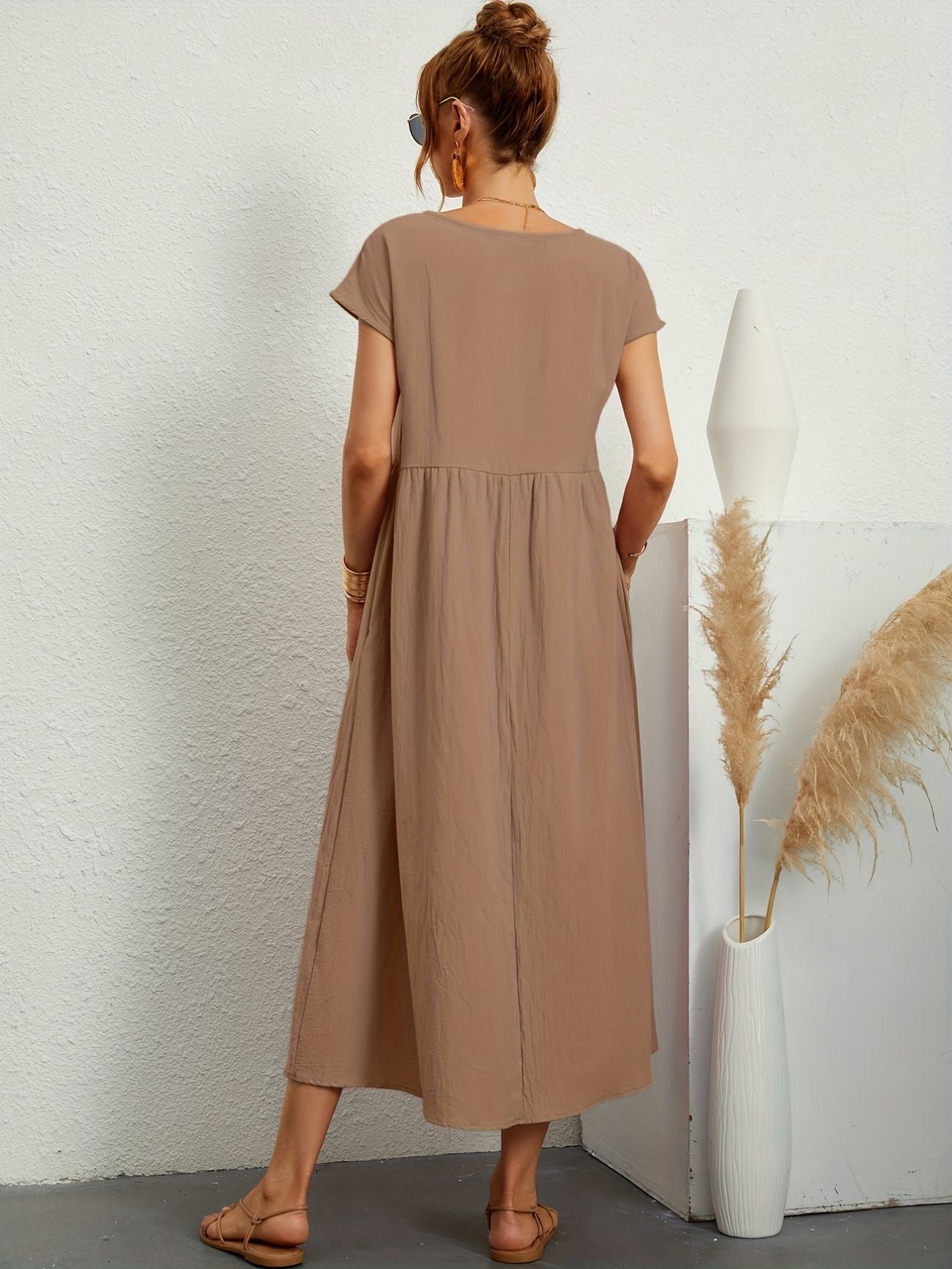 Sienna | Elegant Round Neck Dress