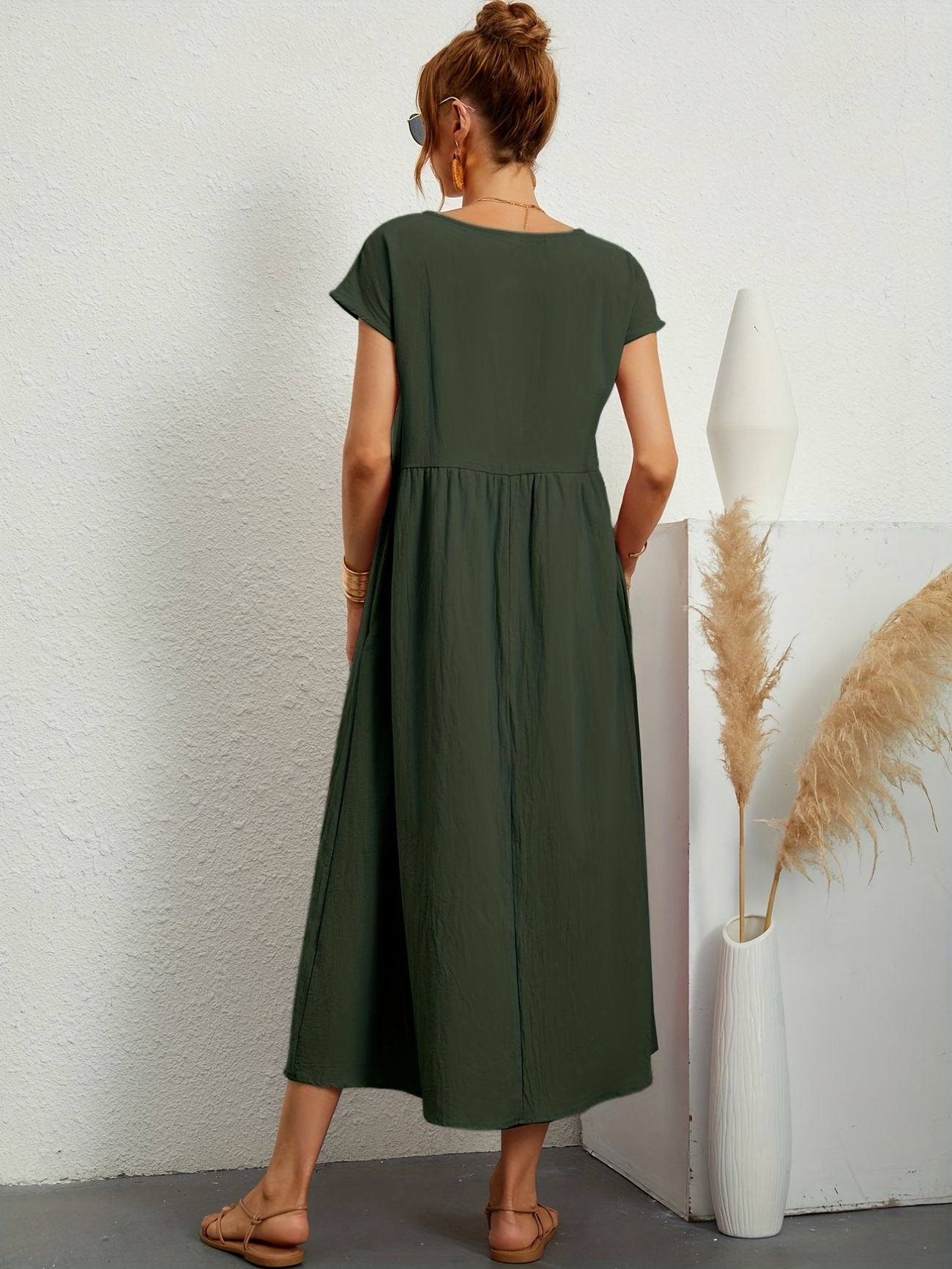 Sienna | Elegant Round Neck Dress