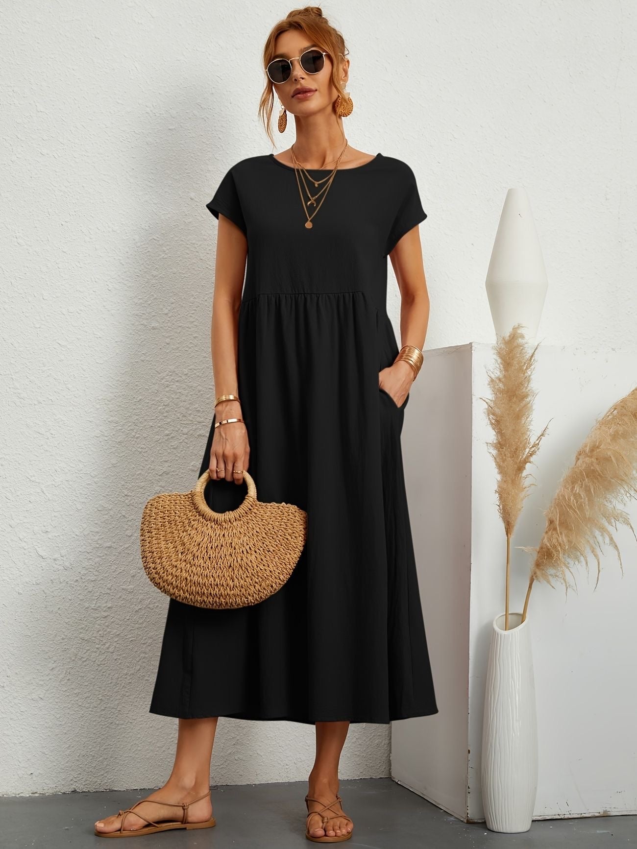 Sienna | Elegant Round Neck Dress