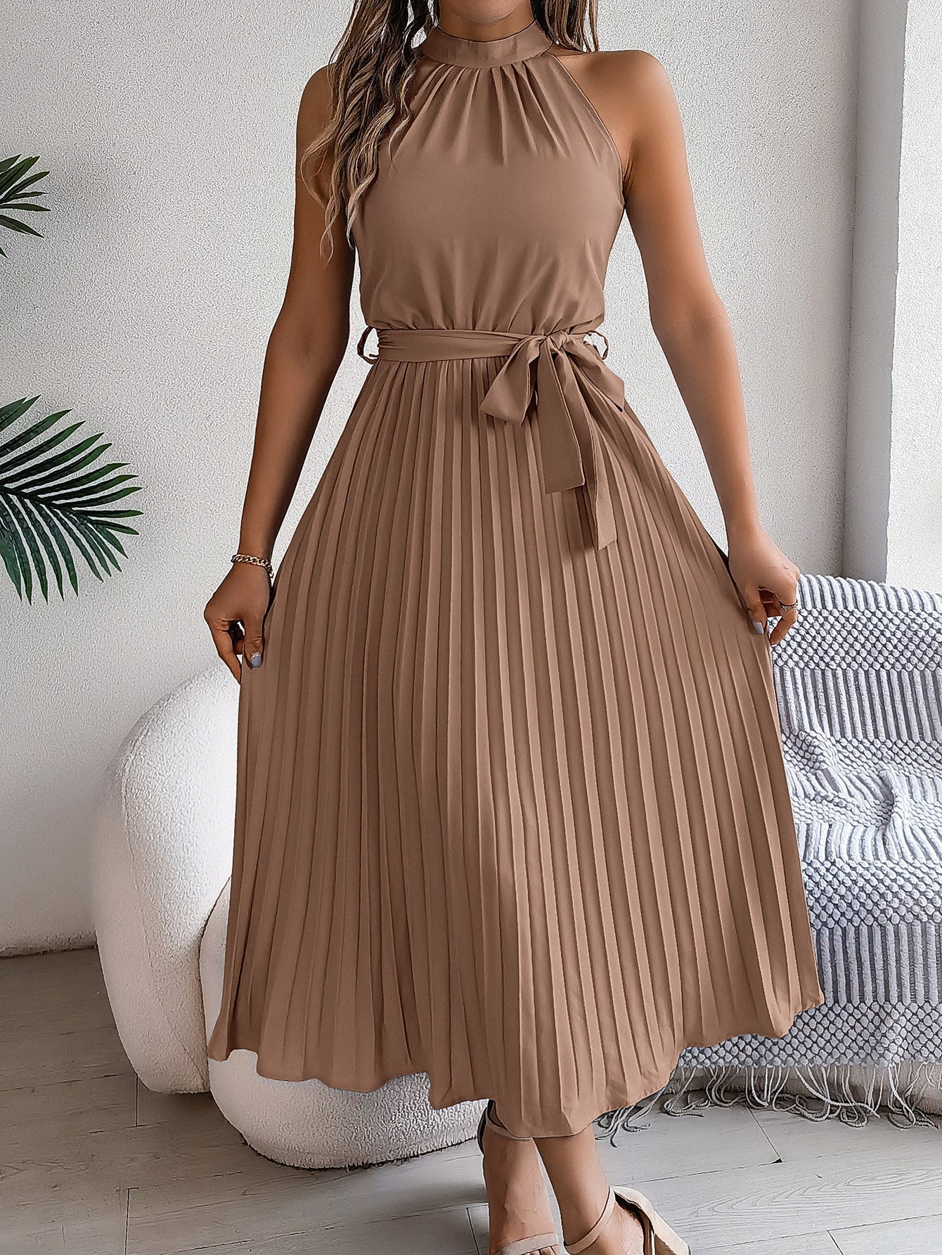 Laurel | Elegant Sleeveless Maxi Gown