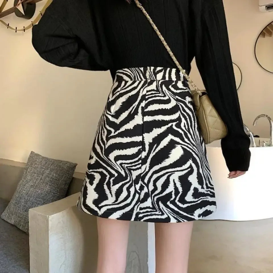 Nina | Chic Zebra Print Mini Skirt