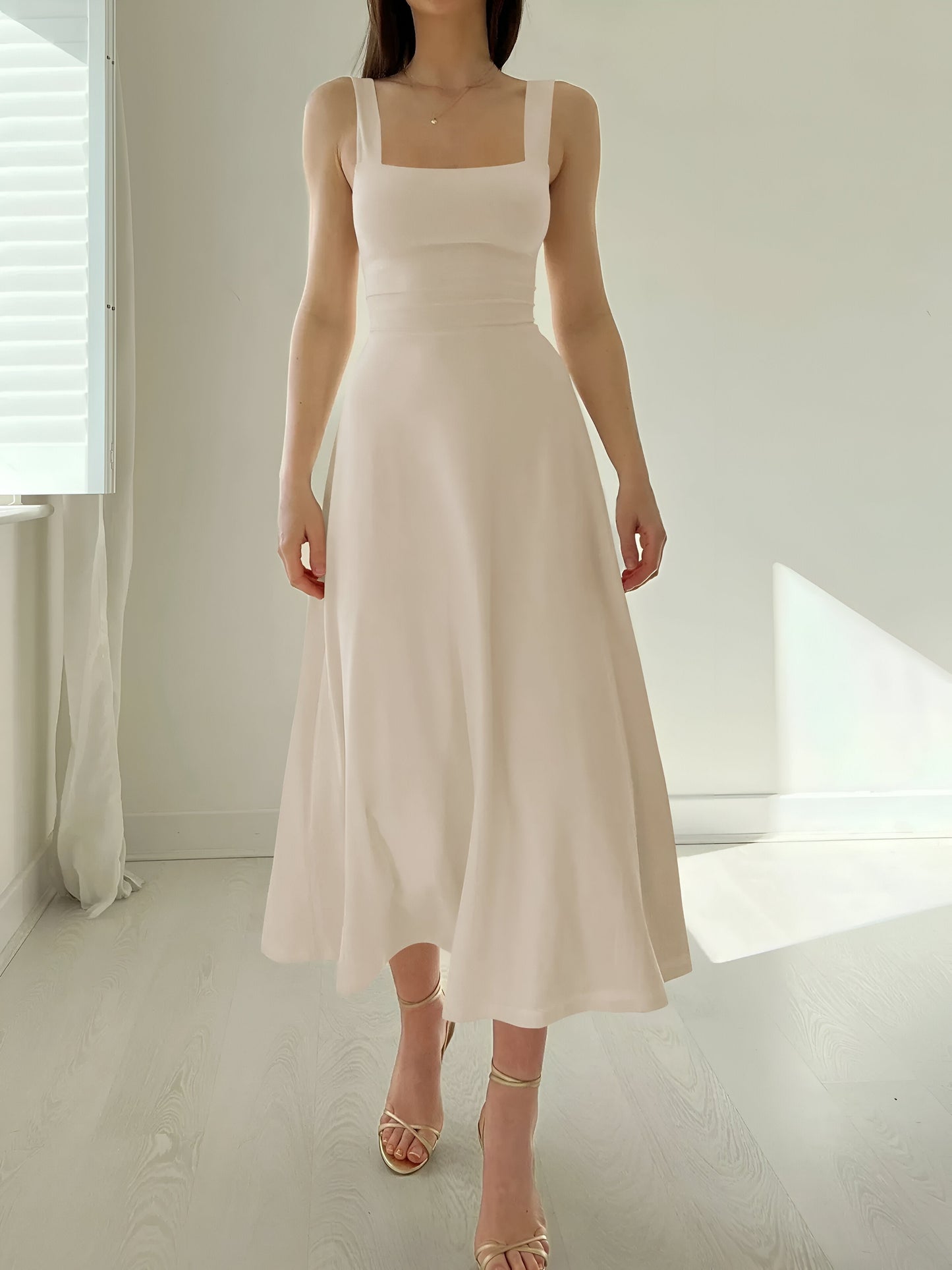 Tamsin | Chic Midi Dress