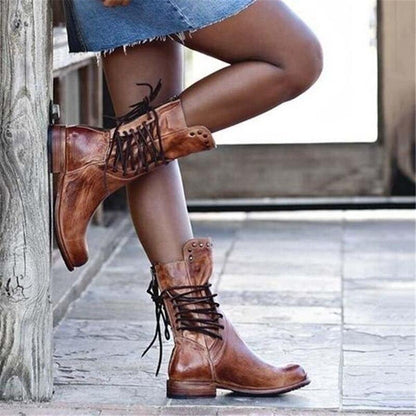 Luna | Aruna Tahi | Chic Boots from the New Collection