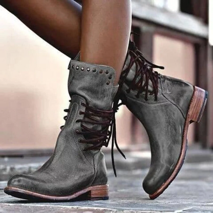 Luna | Aruna Tahi | Chic Boots from the New Collection