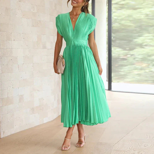 Mira | Chic Pleated Maxi Gown