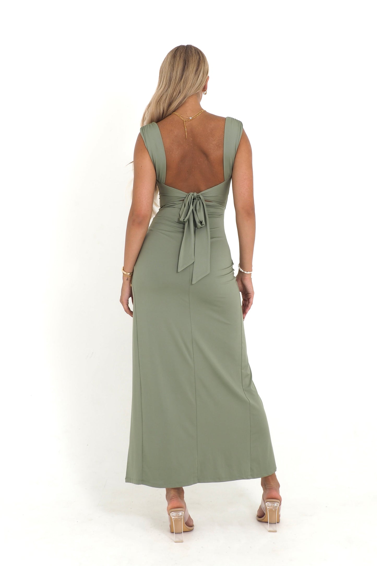 Sylvia | Chic Midi Dress with Elegant Slit