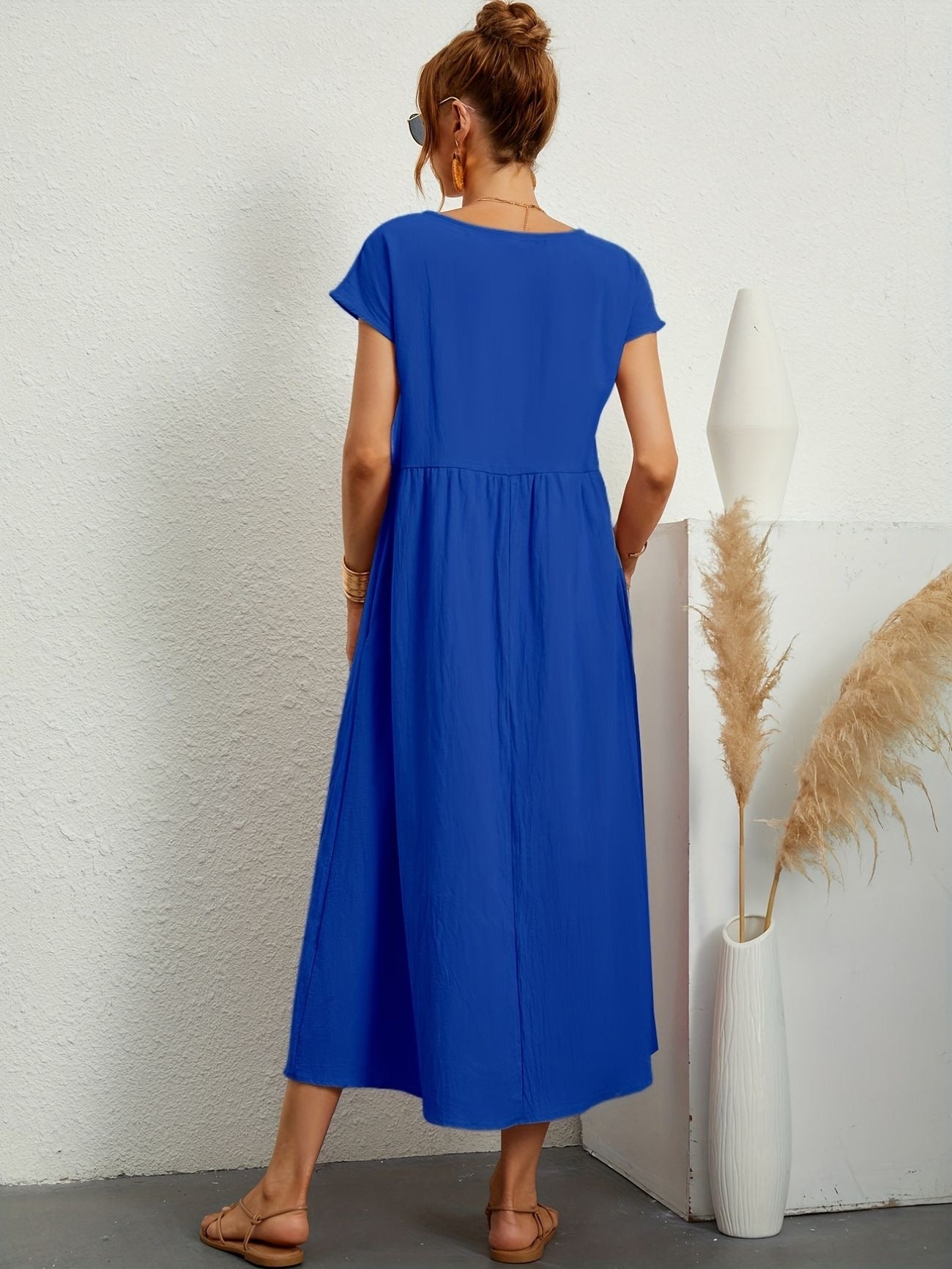 Sienna | Elegant Round Neck Dress