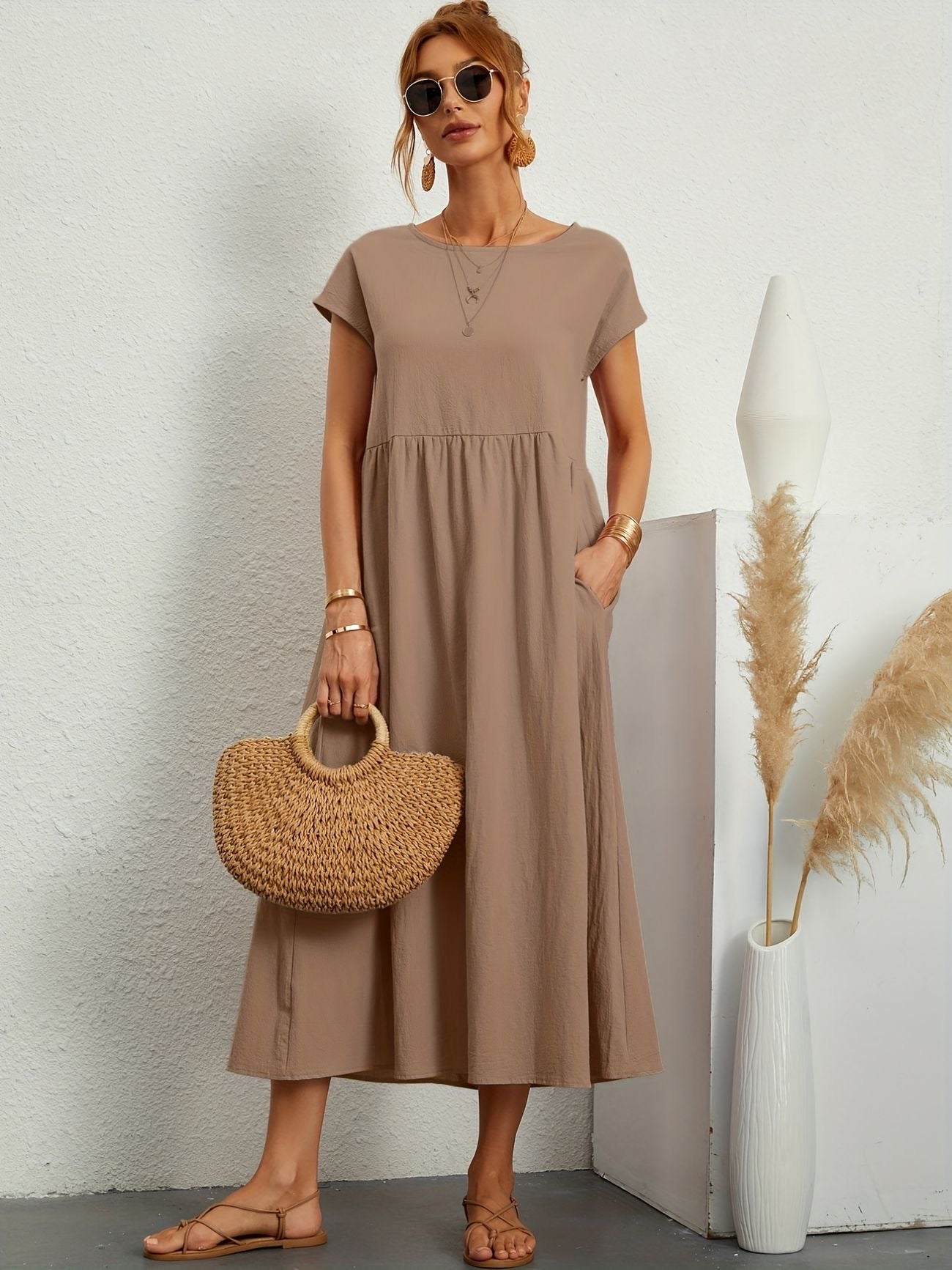 Sienna | Elegant Round Neck Dress