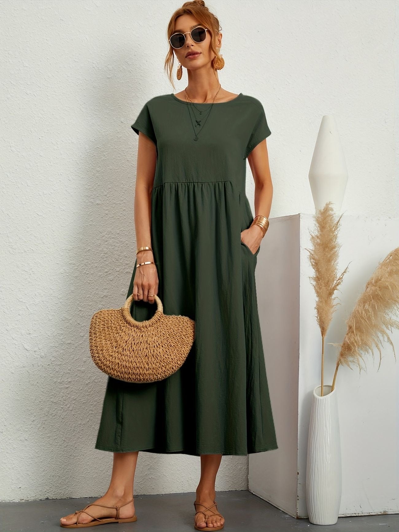 Sienna | Elegant Round Neck Dress