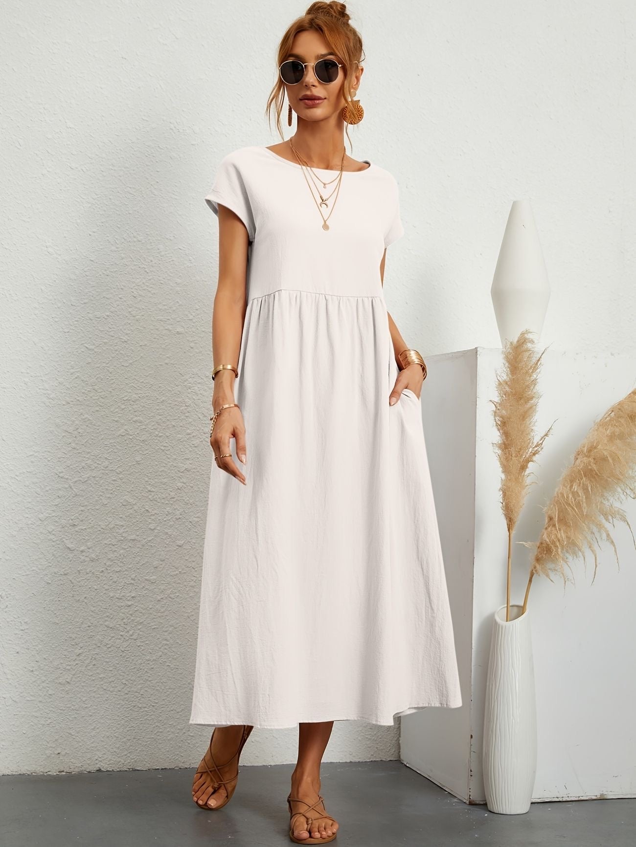 Sienna | Elegant Round Neck Dress
