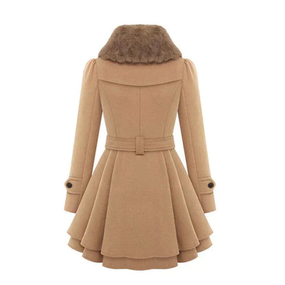 Talia | Chic Trench Coat with Sustainable Fur