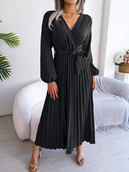 Lena | Elegant V-Neck Pleated Maxi Dress With Long Sleeves