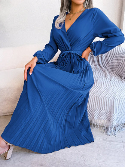 Lena | Elegant V-Neck Pleated Maxi Dress With Long Sleeves