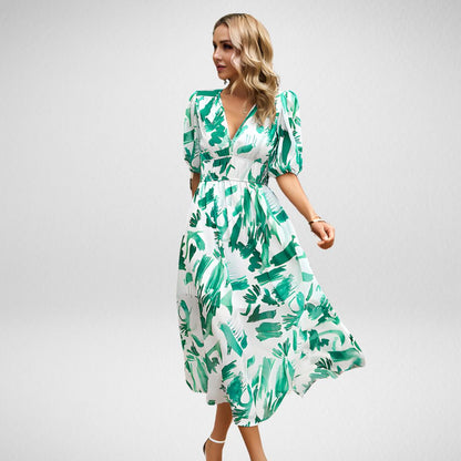 Sienna | Relaxed V-Neck Everyday Dress