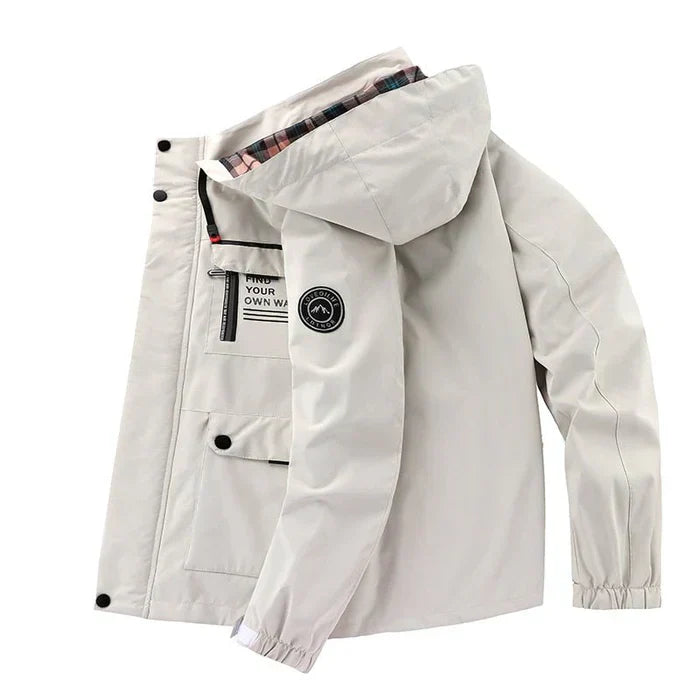 Lightning Strike | COMFORTABLE WIND- AND WATERPROOF OUTDOOR JACKET