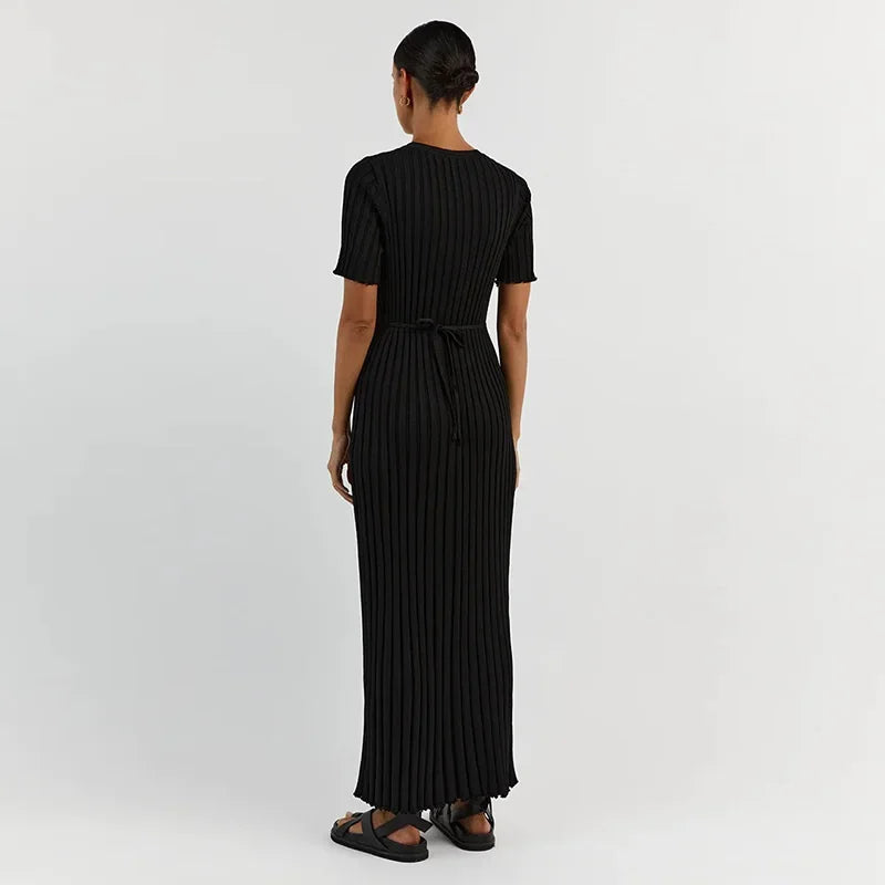Lila | Classic Knit Maxi Dress